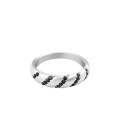Zilverkleurige smalle croissant ring met zwarte zirkoonstenen (16)