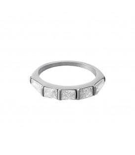 zilverkleurige ring met vierkante zirkoonstenen (18)