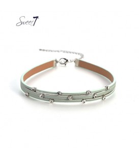 Choker ketting van groen imitatieleer met steentjes