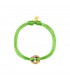 Groene satijnen armband met een goudkleurige bedel