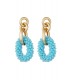 Licht Blauwe Glas Kralen Oorhangers met Goudkleurige Ringen - Elegantie en Subtiliteit