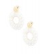 Witte glas kralen oorhangers met goudkleurige details
