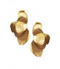 Goudkleurige oorhangers met bruin stof