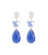 Blauwe oorhangers met een vlinder en een ovale glas hanger