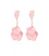 Roze oorhangers met een wit acryl kraaltje