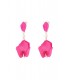 Fuchsia roze oorhangers met mooie hangertjes en een wit kraaltje