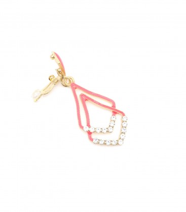 Oorclips roze met een dubbele hanger en heldere strass steentjes