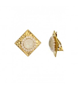 Oorclips met retro goudkleurig design en witte kralenrand