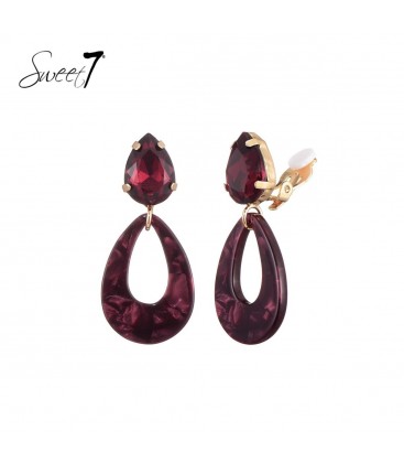 Oorclips rood met marmerlook hanger en glas steentje