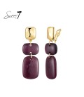 Oorclips met bordeaux rode hangers en goudkleurige clip