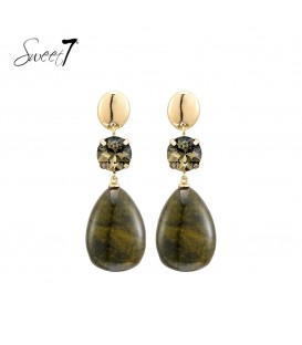 Oorbellen met groene hanger en glas steentje