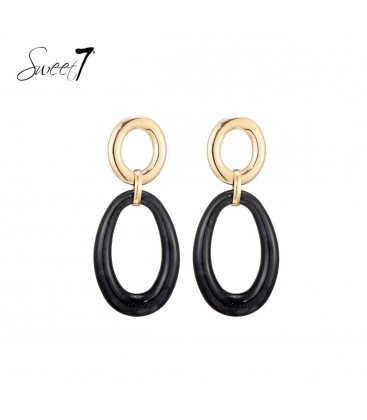 Oorbellen zwart met een goudkleurig oor stukje