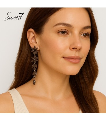 Oorbellen met bruine kristallen en goudkleurige accenten