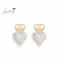 Oorbellen goudkleurig met dubbele hartvorm en heldere steentjes
