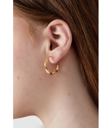 Oorclips goudkleurige gedraaide vorm en kunststof clipje