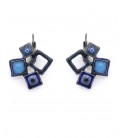 Oorbellen met blauwe vierkante vormen en glas steentje