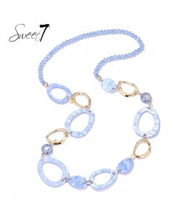 Halsketting met ijsblauwe kralen en goudkleurige schakels