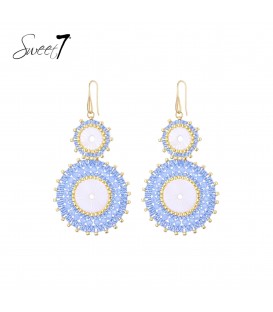 Oorbellen blauw met ronde kralen en goudkleurige details