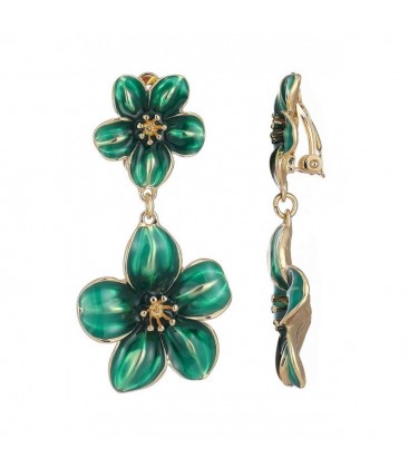 Oorclips met groene bloemen en goudkleurige details