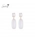 Oorbellen met witte hanger en glas steentje als oor knop