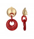 Oorclips rood met goudkleurige oorknop en ronde hanger