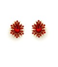 Oorclips met rode druppelsteen en strass steentjes rondom