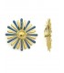 Oorclips met blauw en goudkleurig bloemdesign.